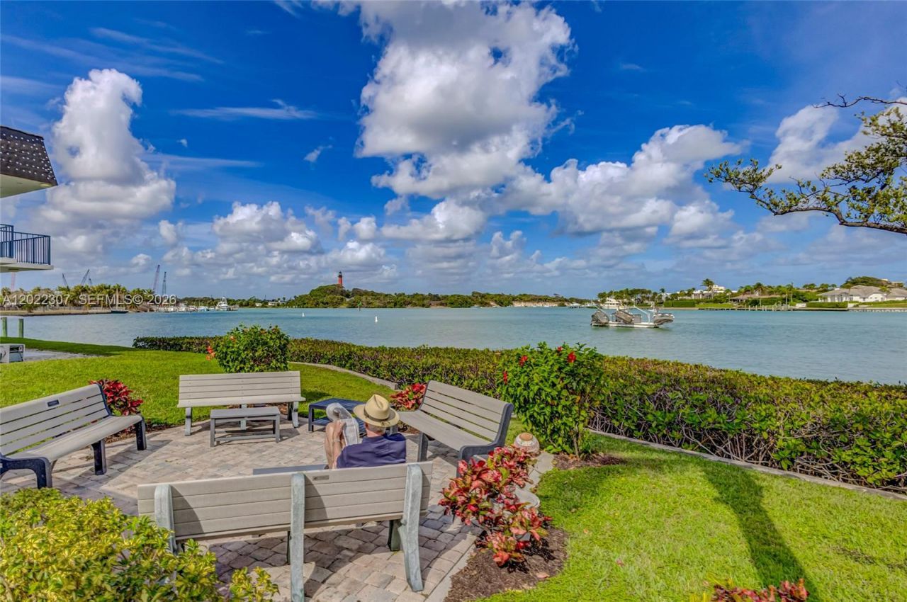 755 Saturn St , Unit G202, Jupiter, FL 33477 Photo