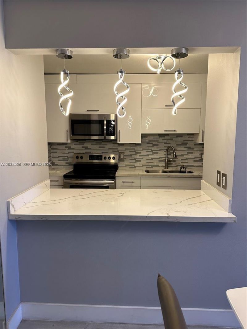 Please Call For Address, Unit 209, Miami, FL 33172 Photo