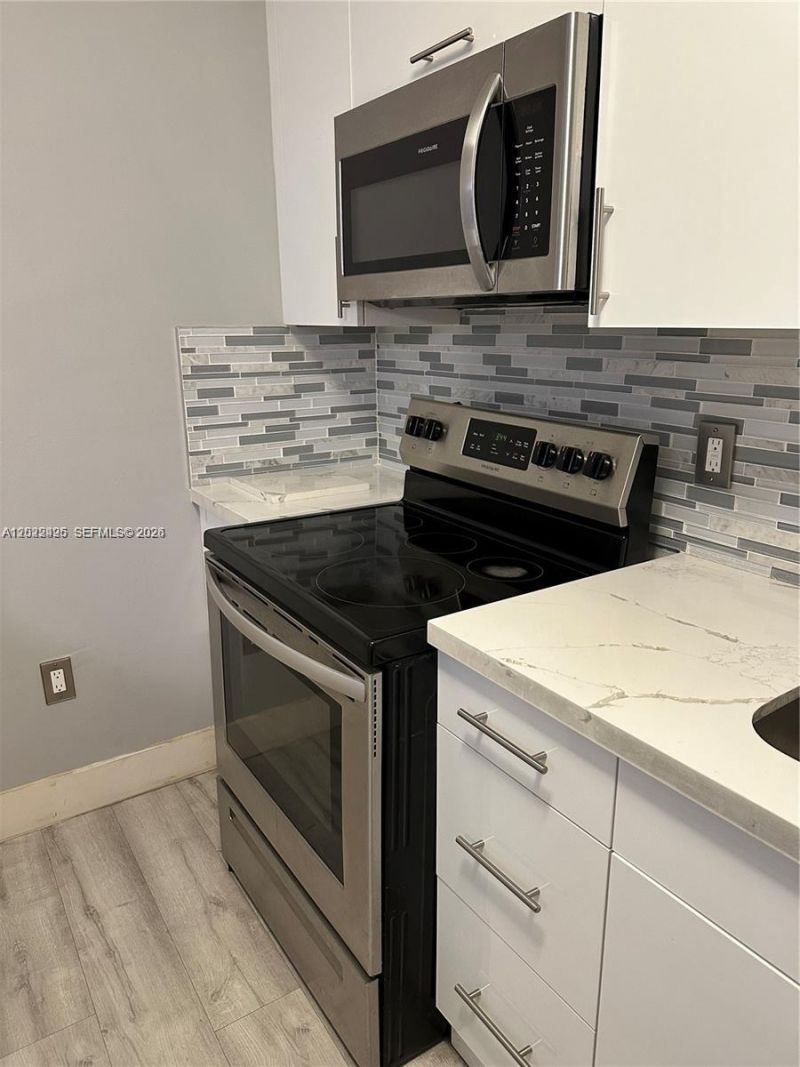 Please Call For Address, Unit 209, Miami, FL 33172 Photo