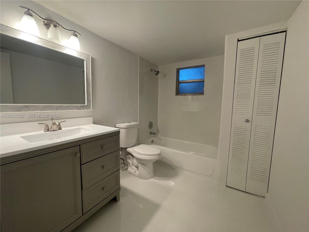 303 Gardens Dr, Unit 206, Pompano Beach, FL 33069 Photo