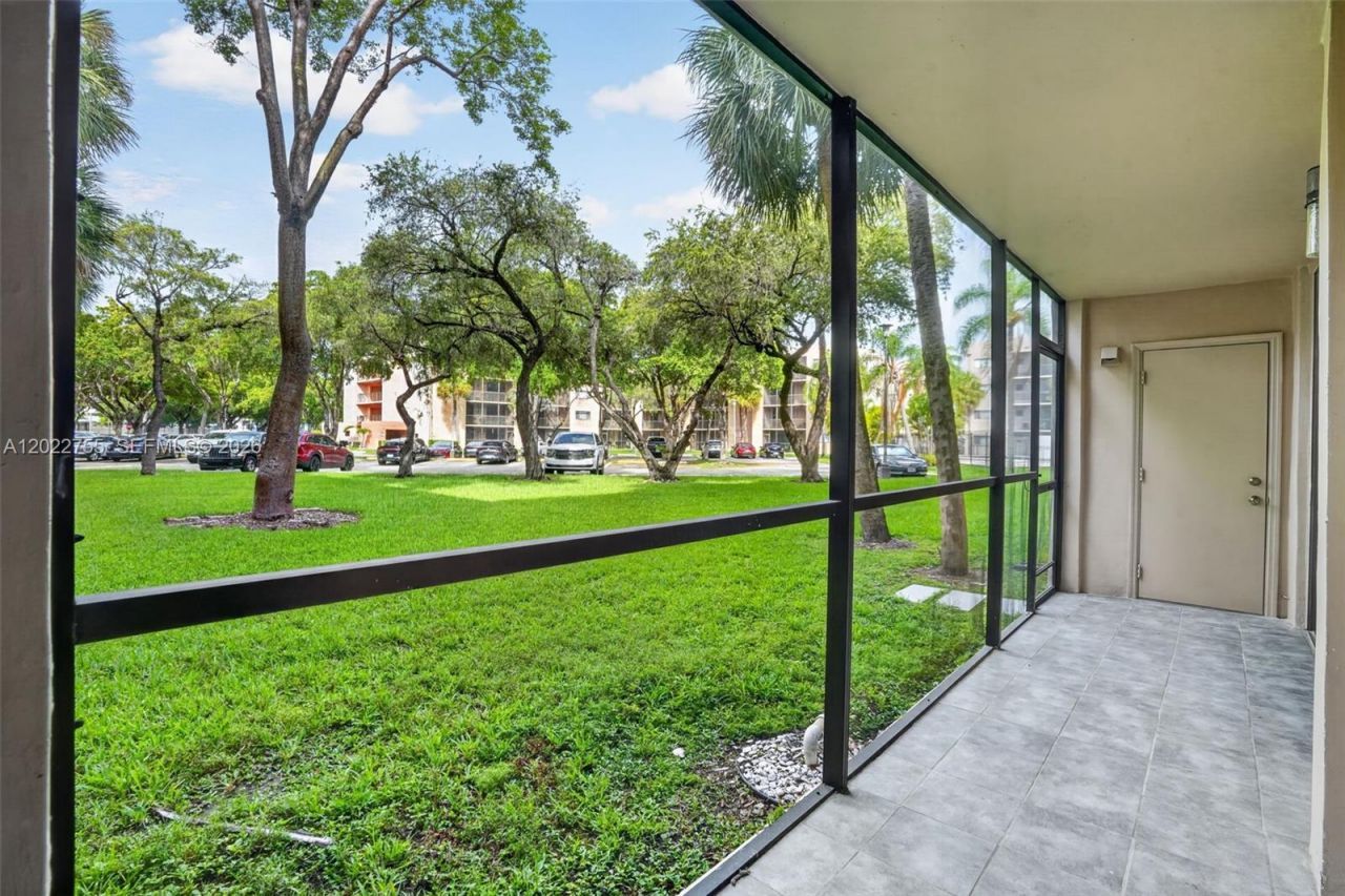 8650 SW 133rd Ave Rd , Unit 116, Miami, FL 33183 Photo