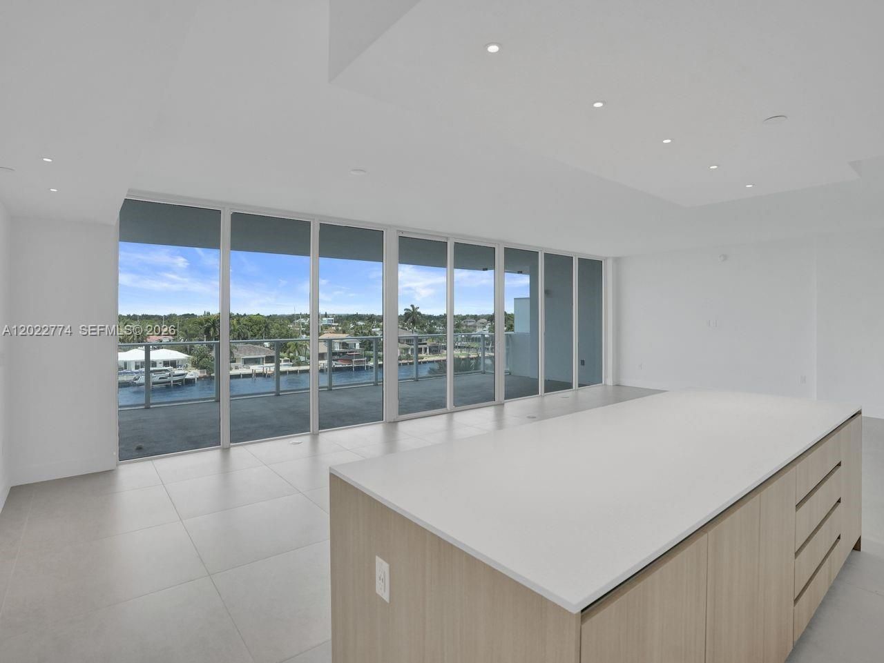 407 N Riverside, Unit 402, Pompano Beach, FL 33062 Photo