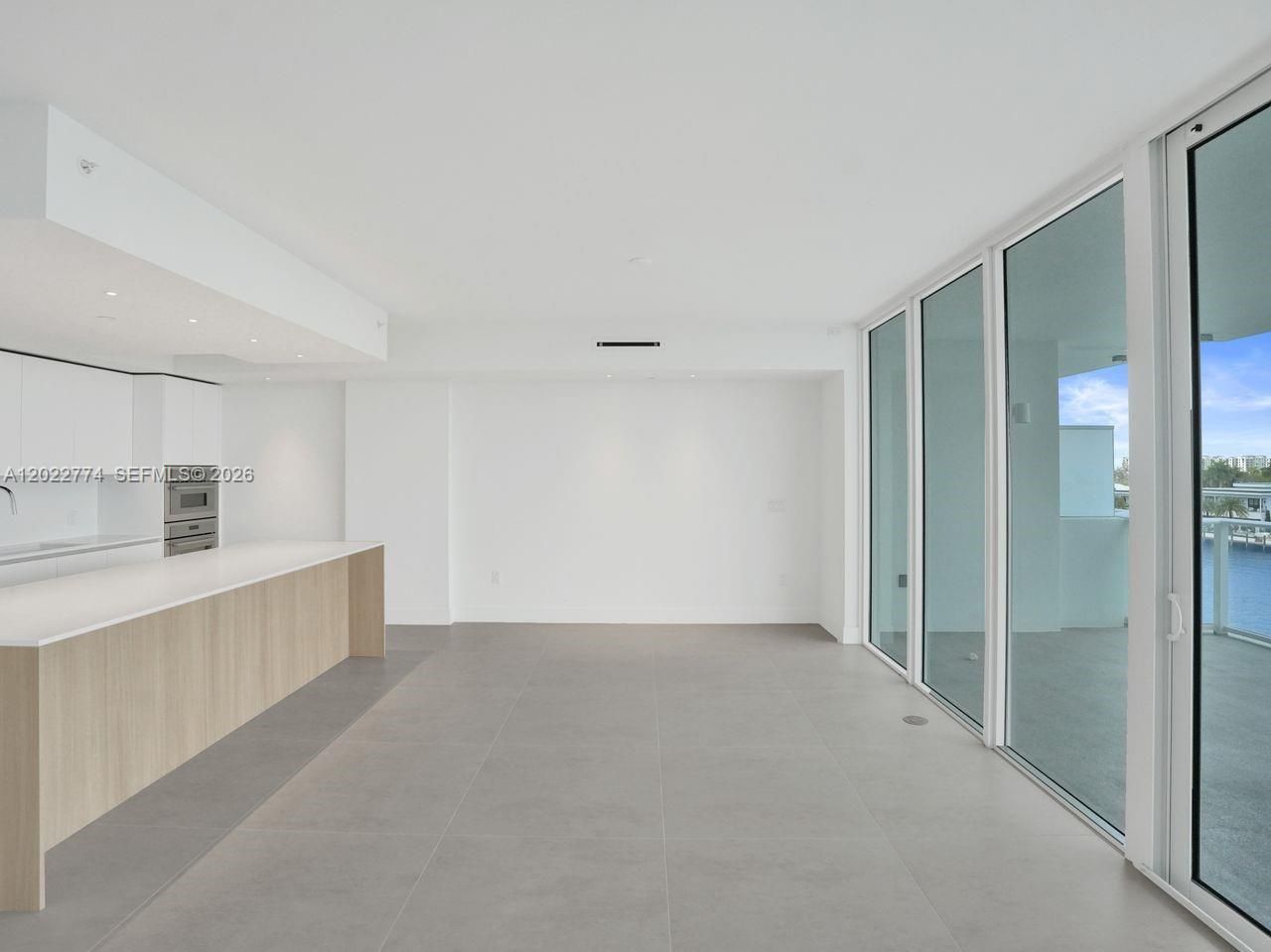 407 N Riverside, Unit 402, Pompano Beach, FL 33062 Photo
