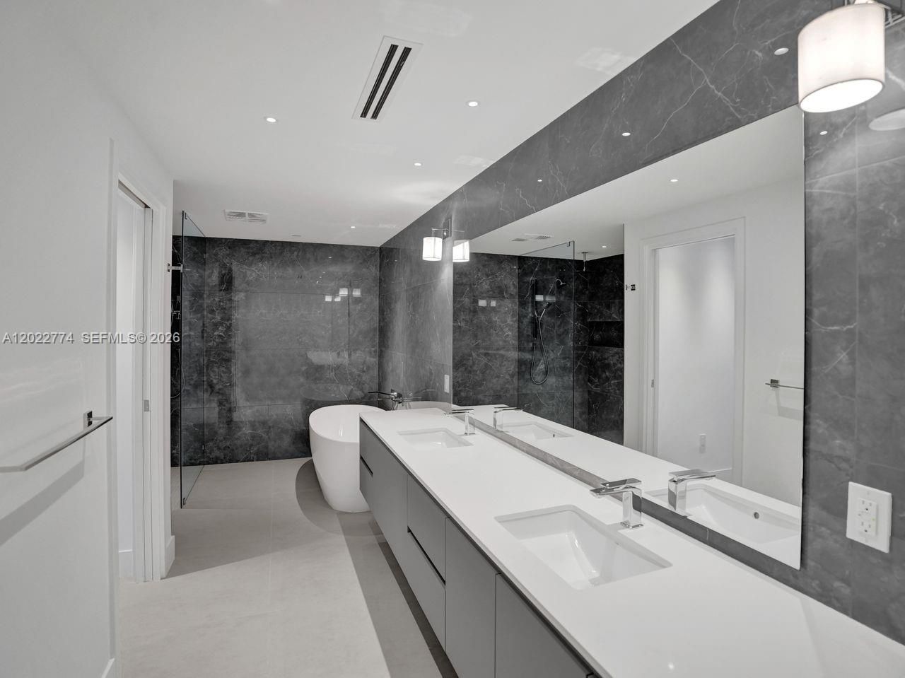407 N Riverside, Unit 402, Pompano Beach, FL 33062 Photo