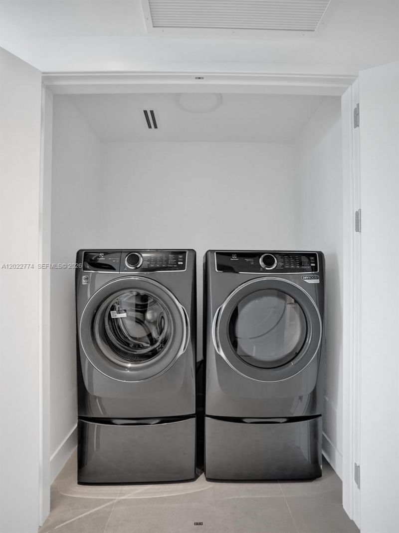 407 N Riverside, Unit 402, Pompano Beach, FL 33062 Photo