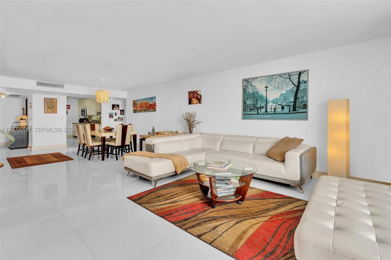 2500 Parkview Dr , Unit 1514, Hallandale Beach, FL 33009 Photo