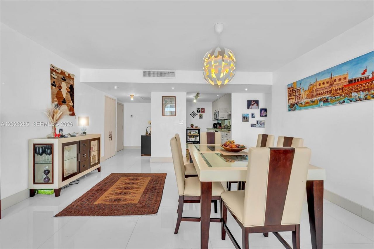 2500 Parkview Dr , Unit 1514, Hallandale Beach, FL 33009 Photo