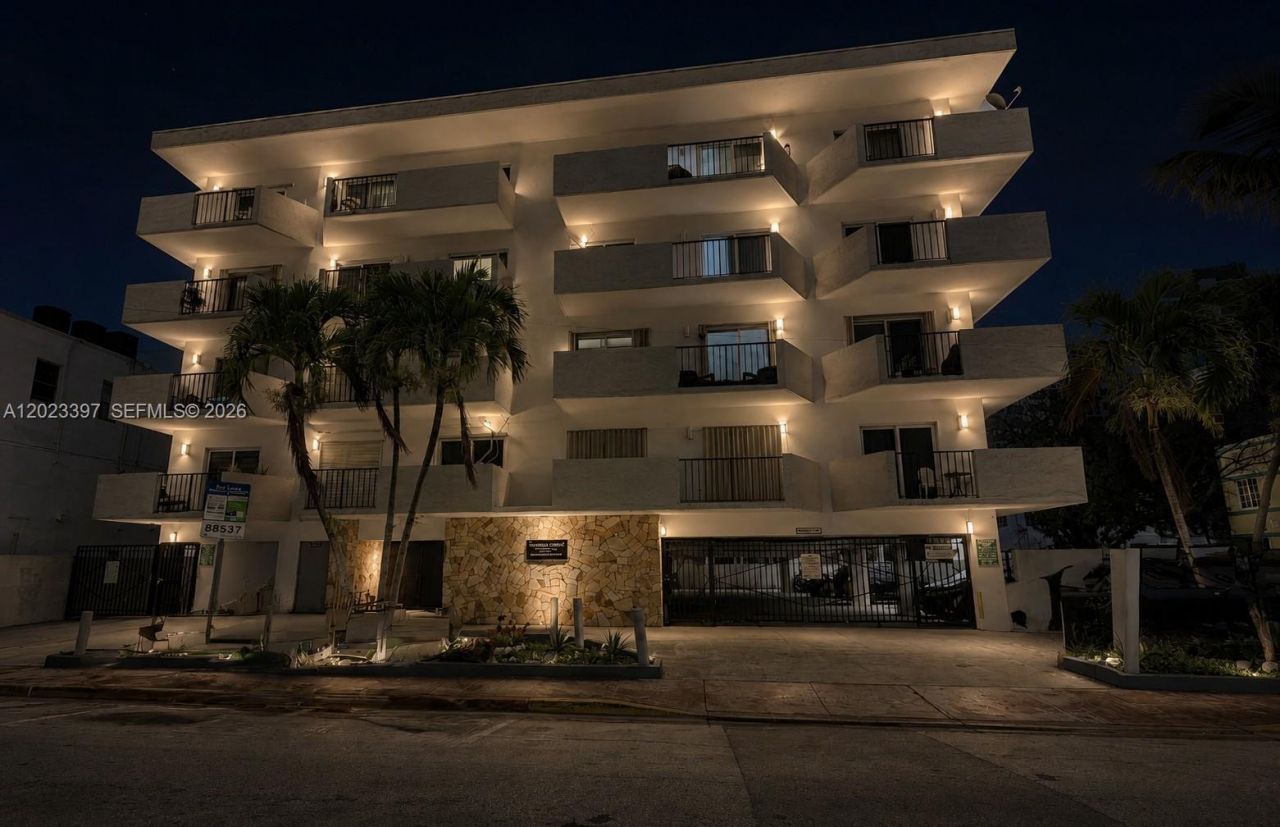 6965 Harding Ave, Unit 401, Miami Beach, FL 33141 Photo