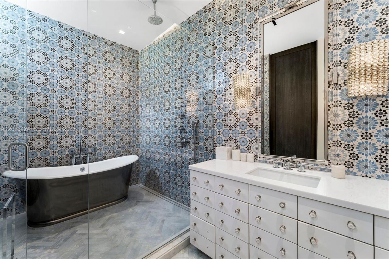 132 Paloma Dr , Coral Gables, FL 33143 Photo