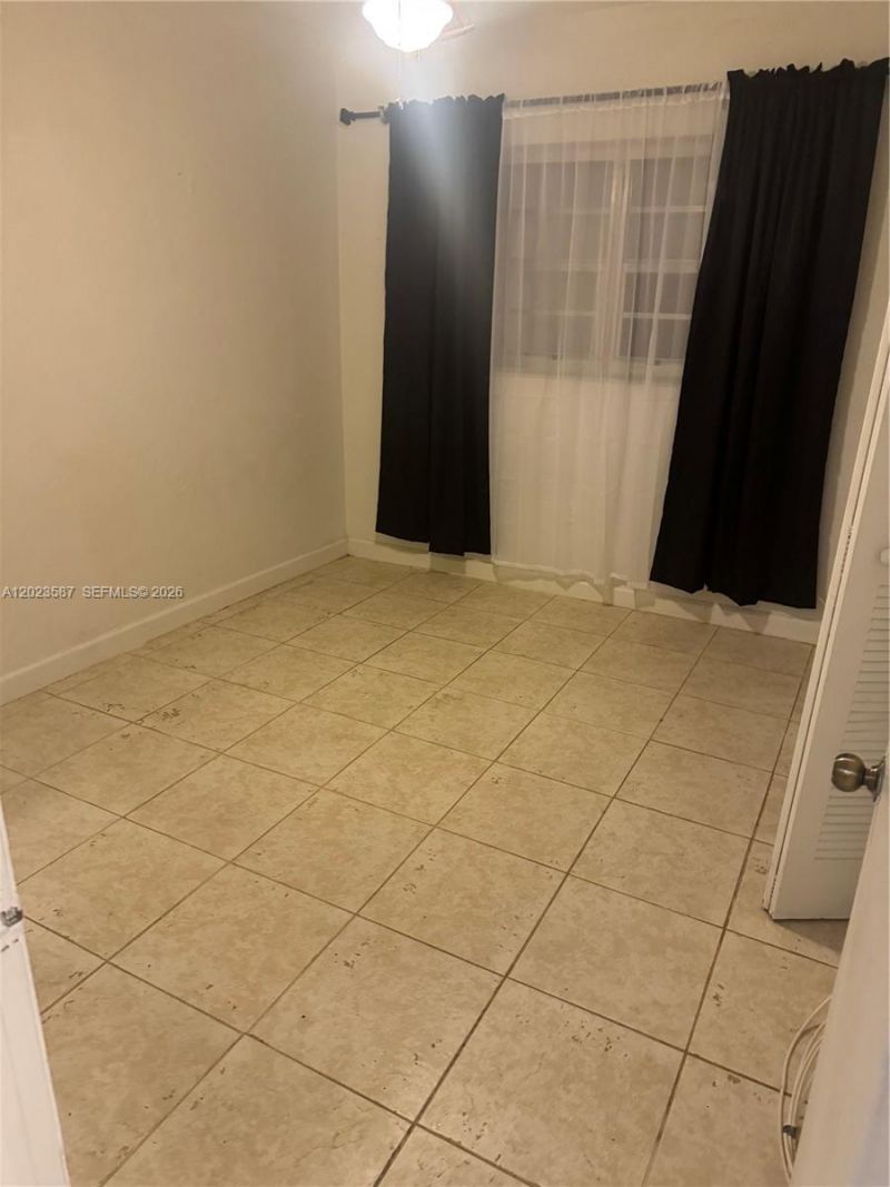 1020 SW 5th St , Unit 3, Miami, FL 33130 Photo