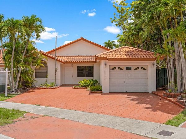 15332 SW 57th St , Miami, FL 33193