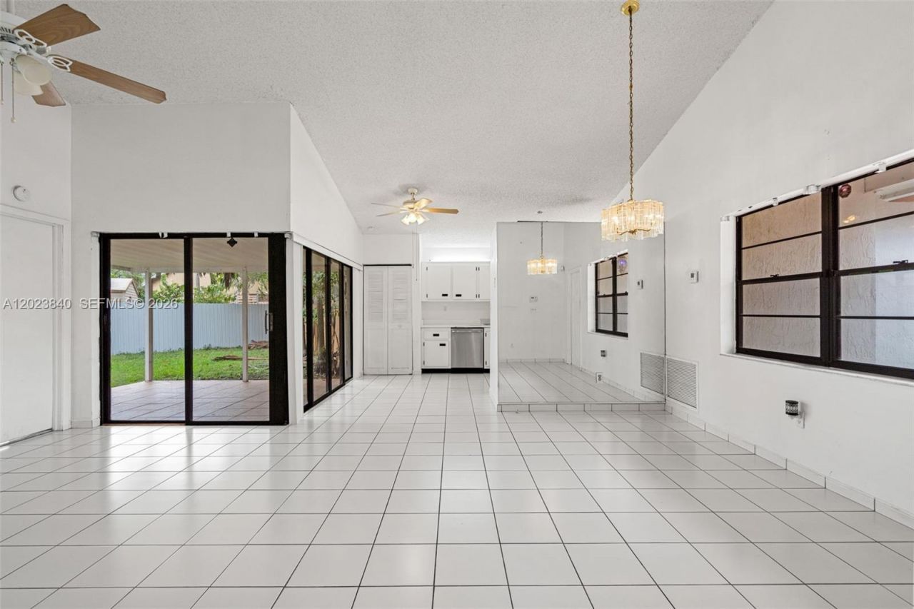 15332 SW 57th St, Miami, FL 33193 Photo