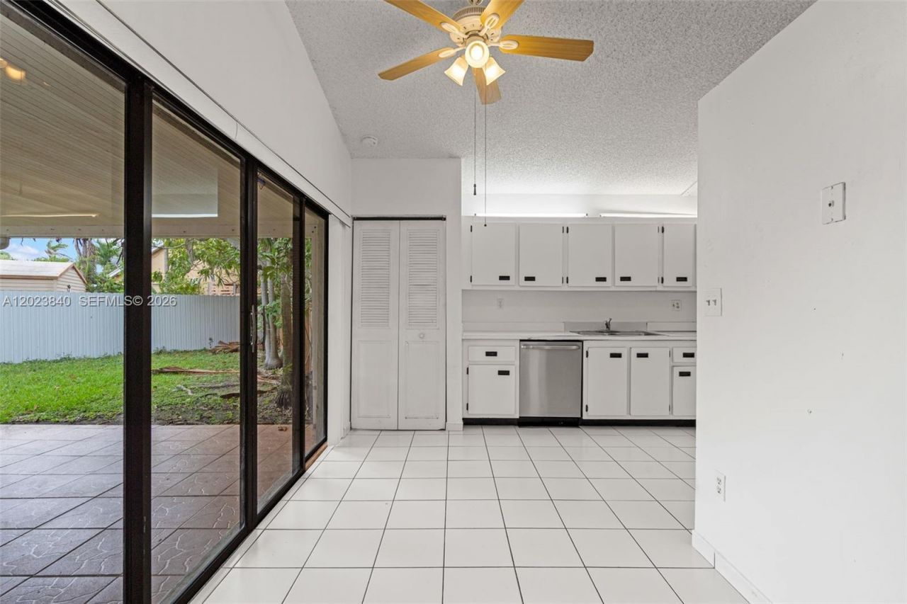 15332 SW 57th St, Miami, FL 33193 Photo