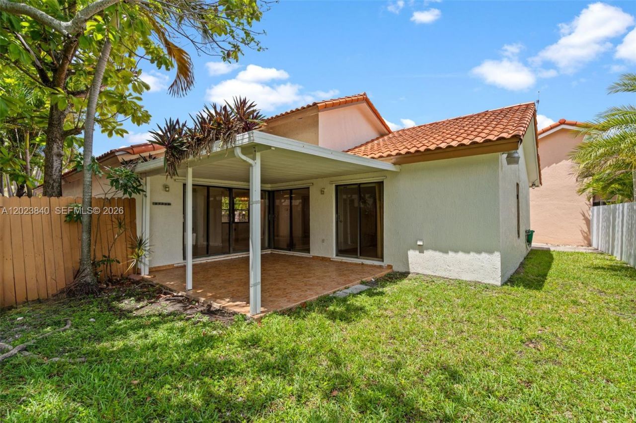 15332 SW 57th St, Miami, FL 33193 Photo