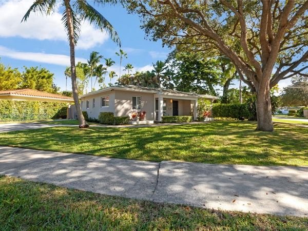 8201 SW 63rd Pl , Miami, FL 33143