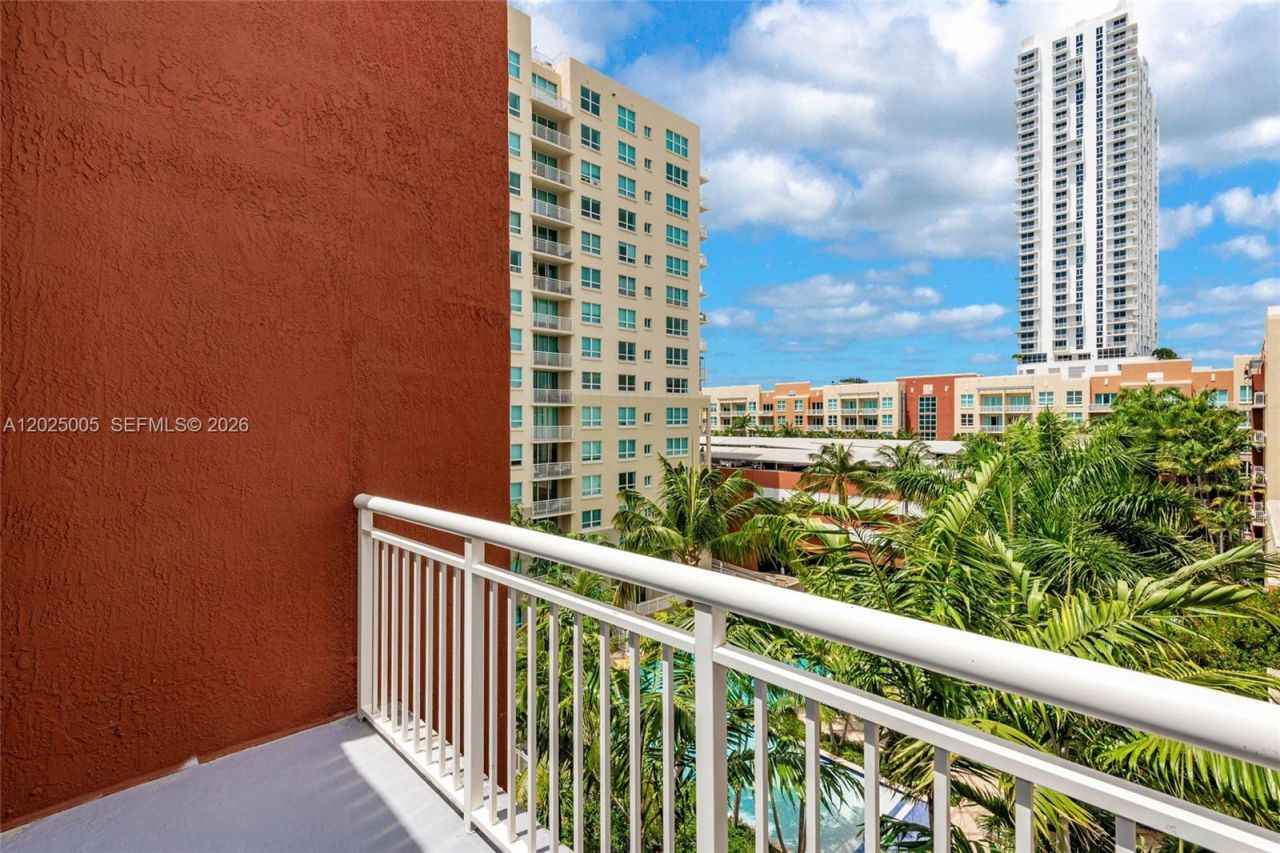 2000 N Bayshore Dr , Unit 619, Miami, FL 33137 Photo
