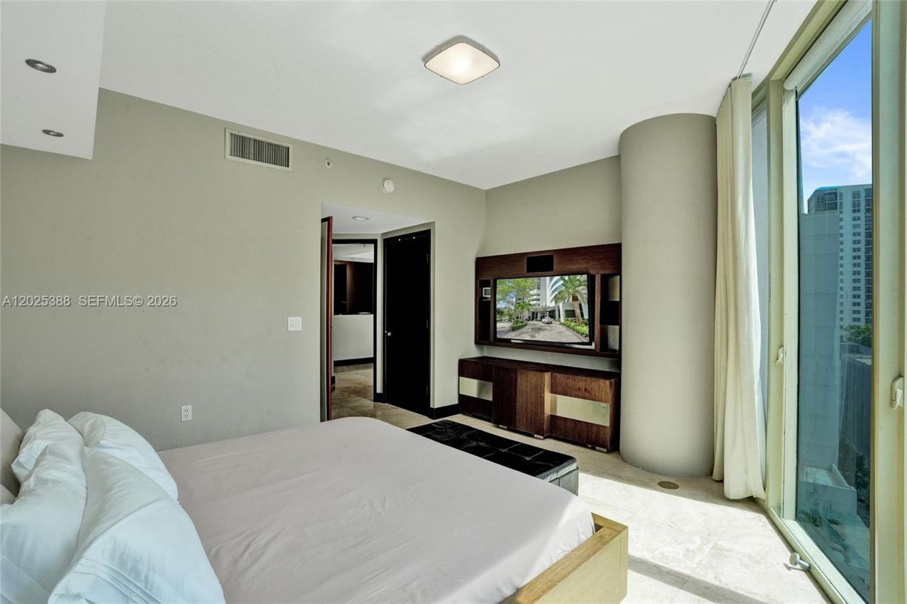 333 Las Olas Way , Unit 1608, Fort Lauderdale, FL 33301 Photo