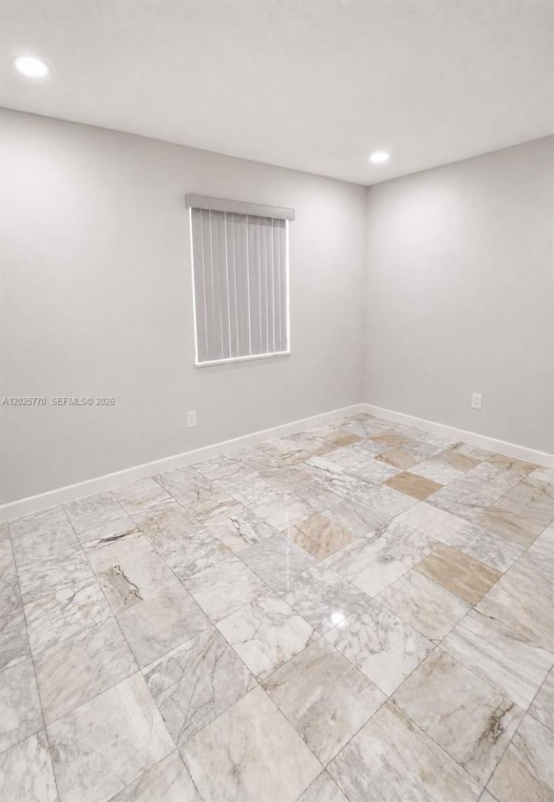 5735 Hayes St , Hollywood, FL 33021 Photo