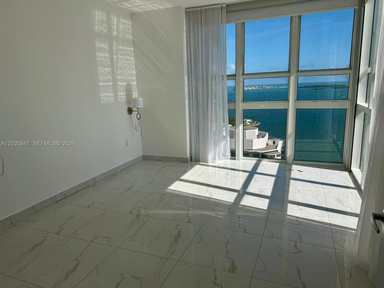 951 Brickell Ave , Unit 2810, Miami, FL 33131 Photo