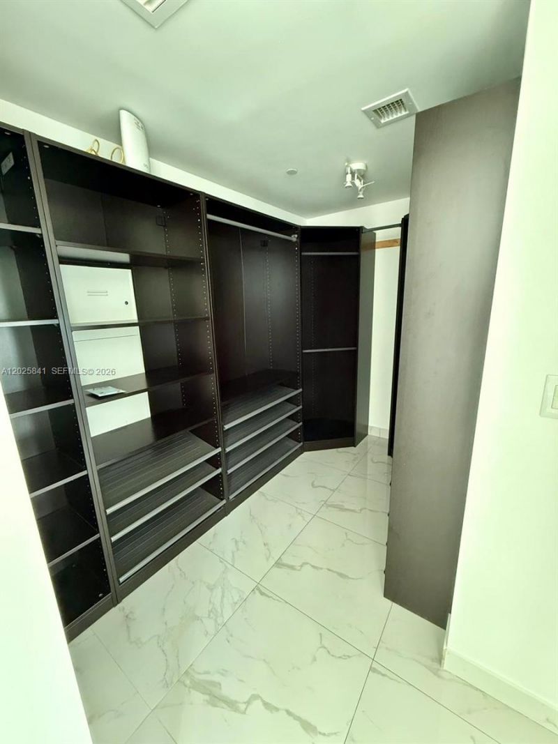 951 Brickell Ave , Unit 2810, Miami, FL 33131 Photo