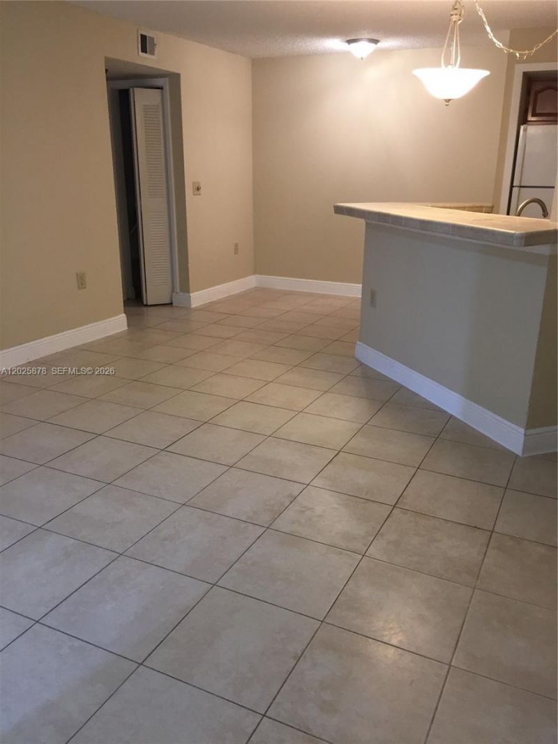 12870 Vista Isles Dr , Unit 517, Plantation, FL 33325 Photo