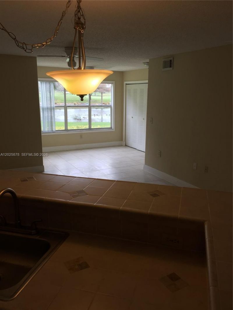 12870 Vista Isles Dr , Unit 517, Plantation, FL 33325 Photo