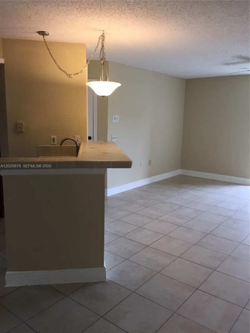 12870 Vista Isles Dr , Unit 517, Plantation, FL 33325 Photo