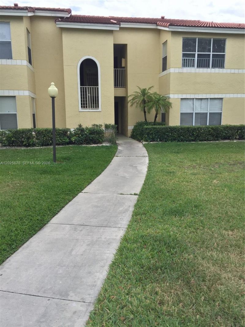 12870 Vista Isles Dr , Unit 517, Plantation, FL 33325 Photo