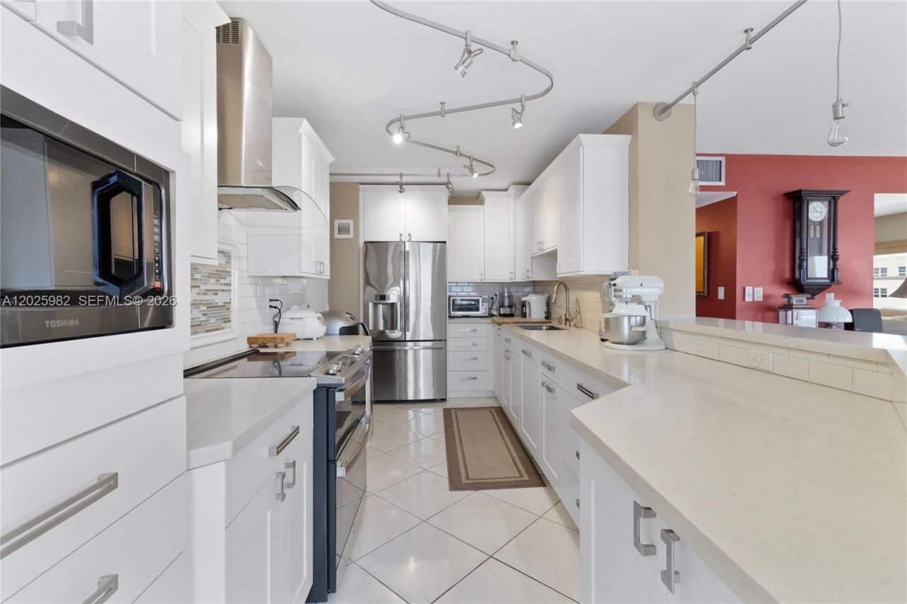 111 N Pompano Beach Blvd , Unit 909, Pompano Beach, FL 33062 Photo