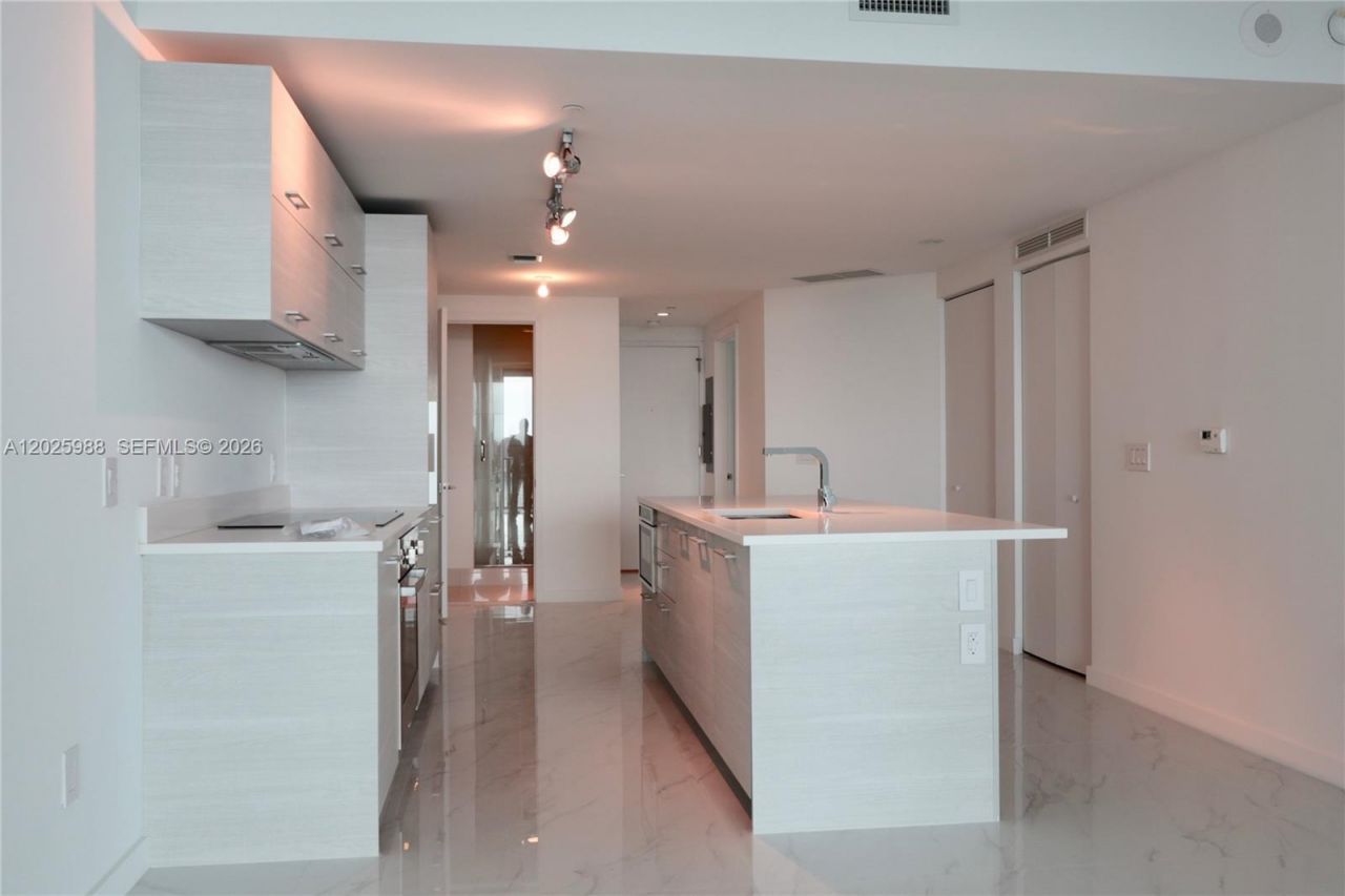 650 NE 32 , Unit 1605, Miami, FL 33137 Photo