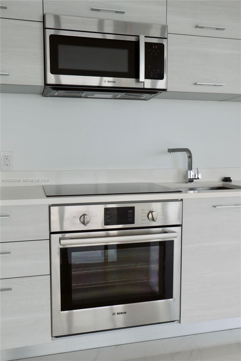 650 NE 32 , Unit 1605, Miami, FL 33137 Photo