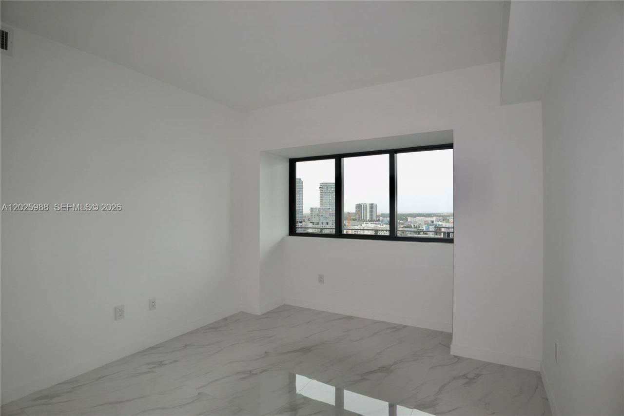 650 NE 32 , Unit 1605, Miami, FL 33137 Photo