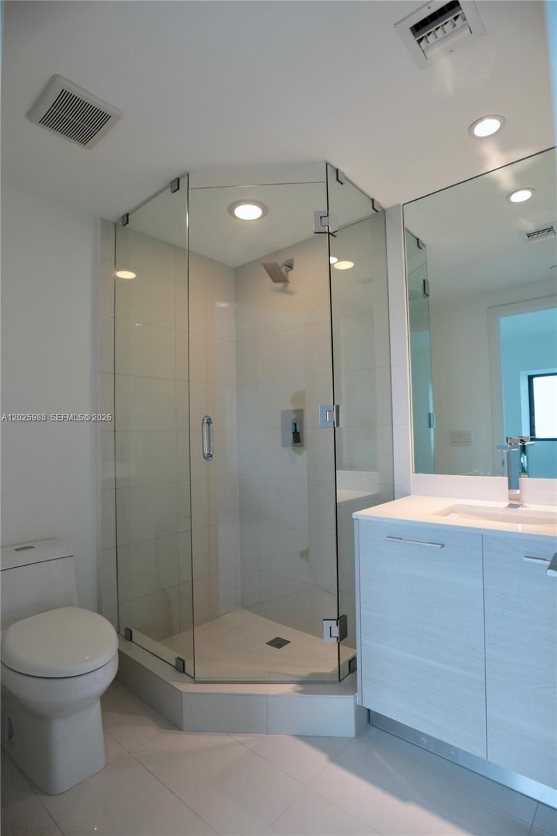650 NE 32 , Unit 1605, Miami, FL 33137 Photo