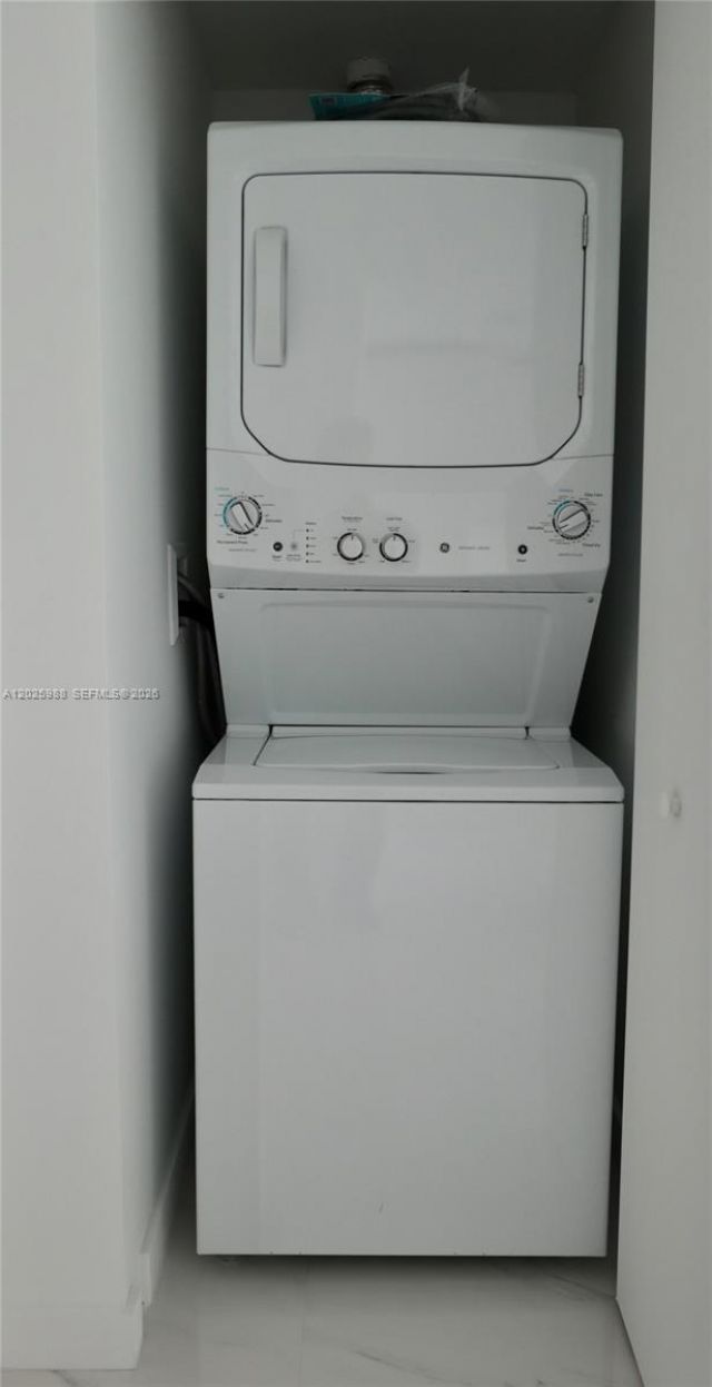650 NE 32 , Unit 1605, Miami, FL 33137 Photo