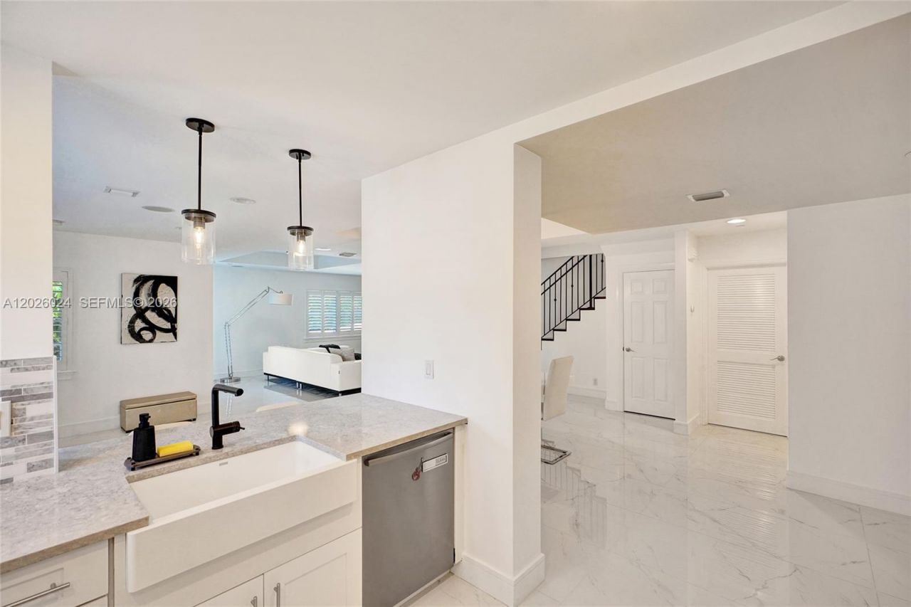 1112 NE 17th Way , Fort Lauderdale, FL 33304 Photo