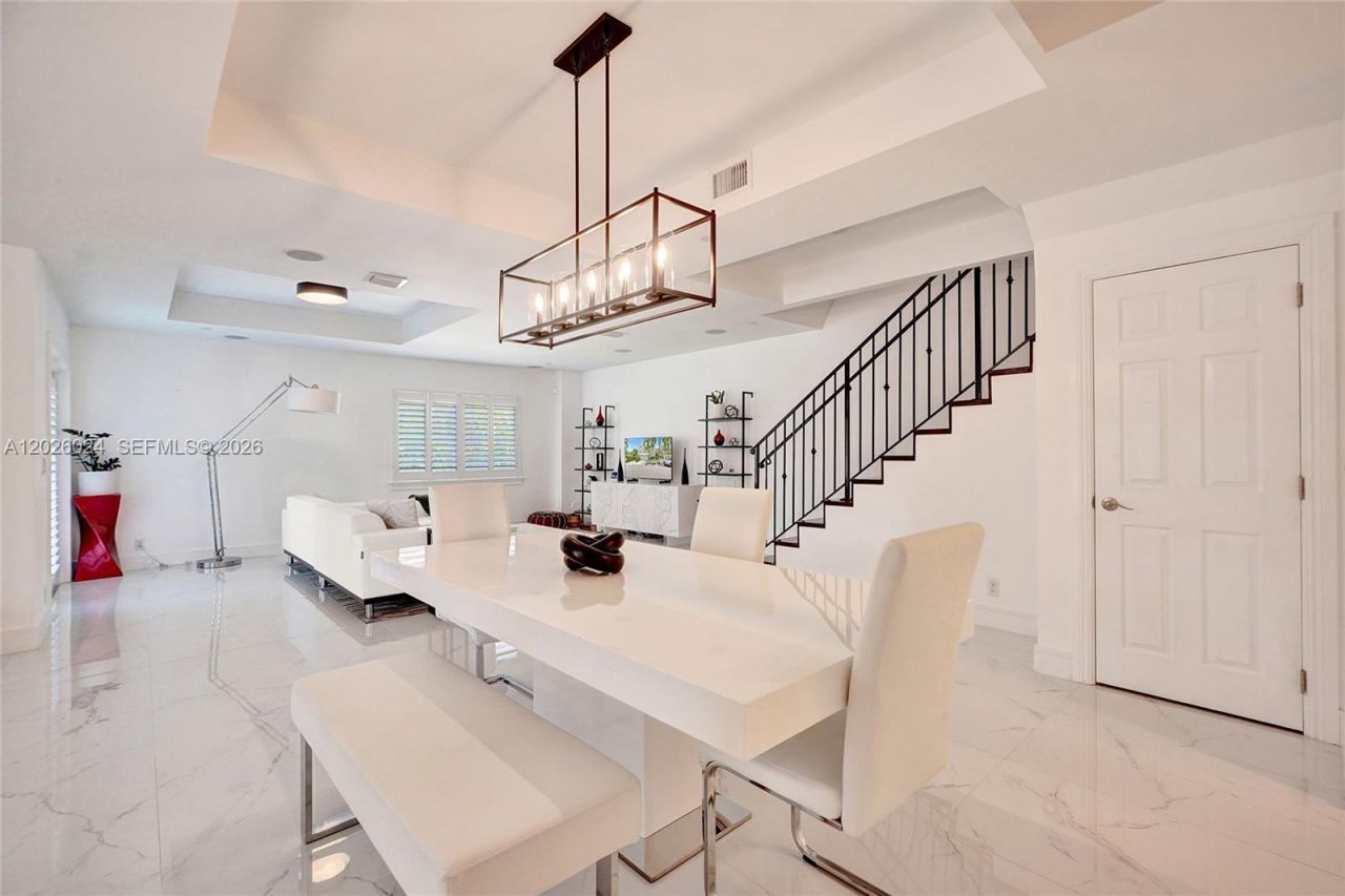 1112 NE 17th Way , Fort Lauderdale, FL 33304 Photo