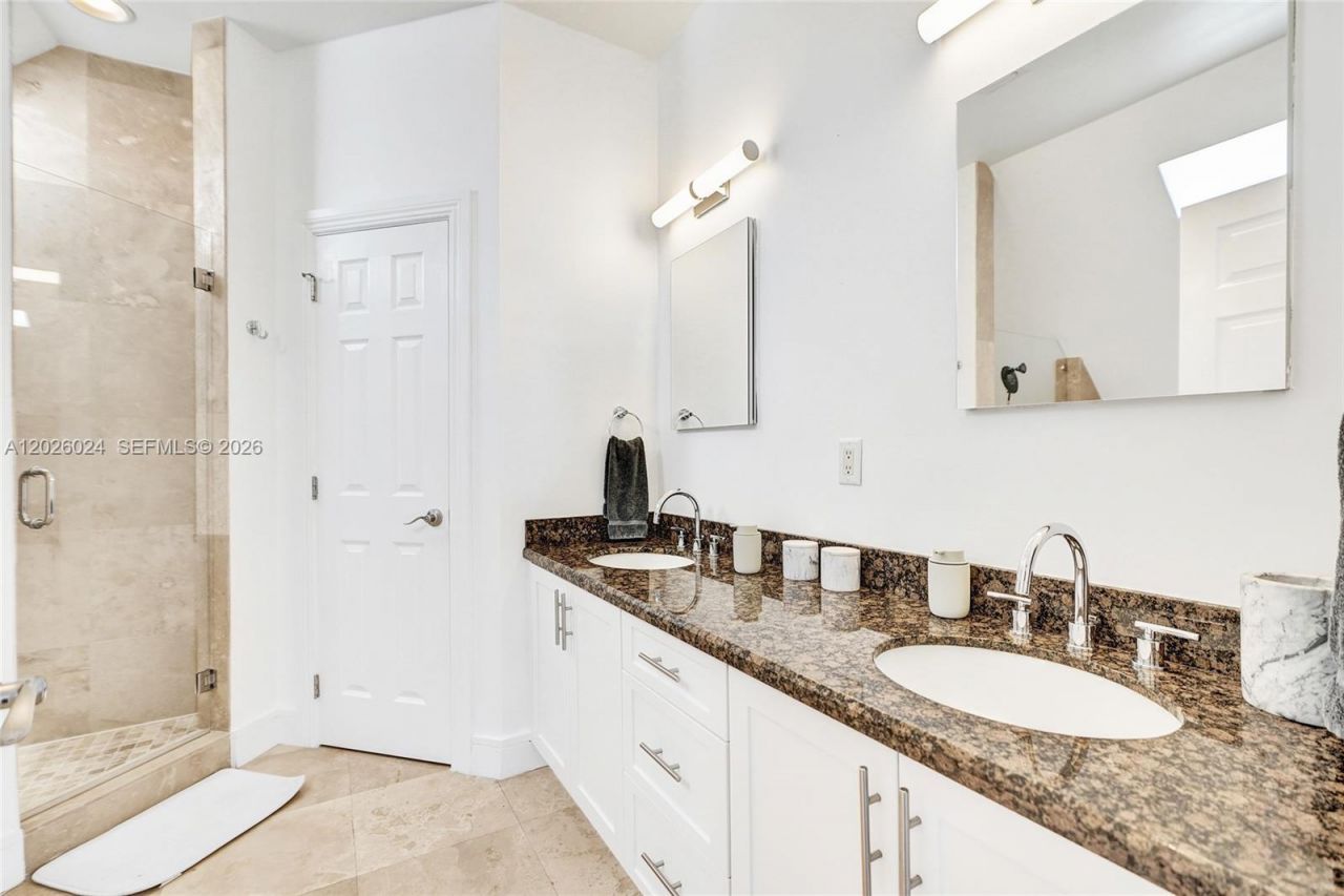 1112 NE 17th Way , Fort Lauderdale, FL 33304 Photo