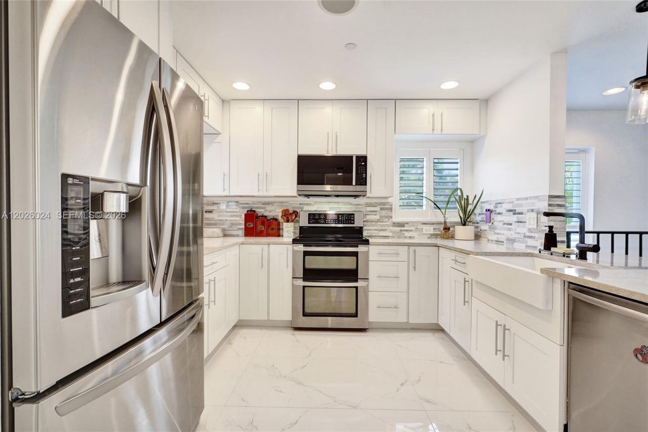 1112 NE 17th Way , Fort Lauderdale, FL 33304 Photo