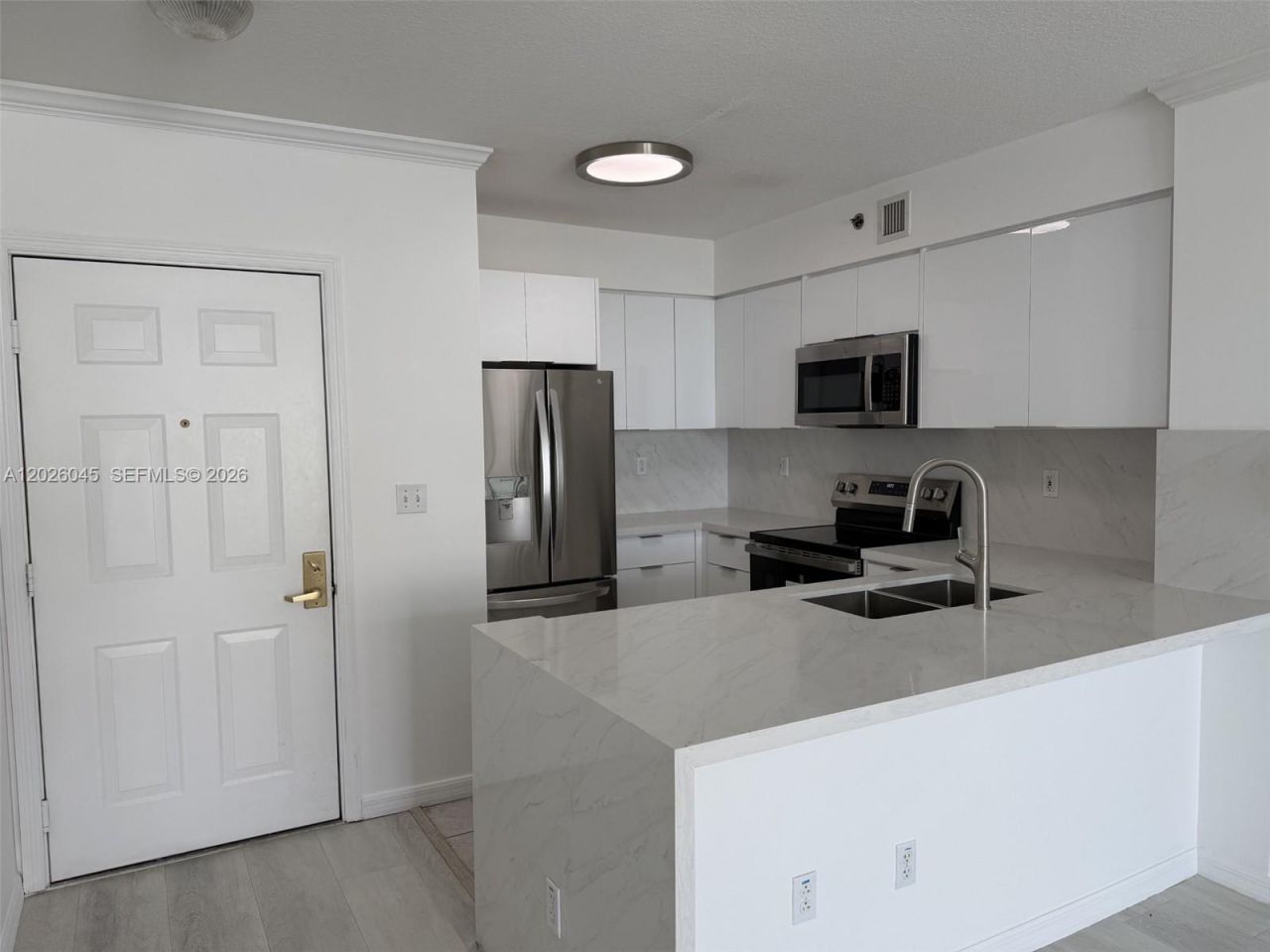 2665 SW 37th Ave, Unit 814, Miami, FL 33133 Photo