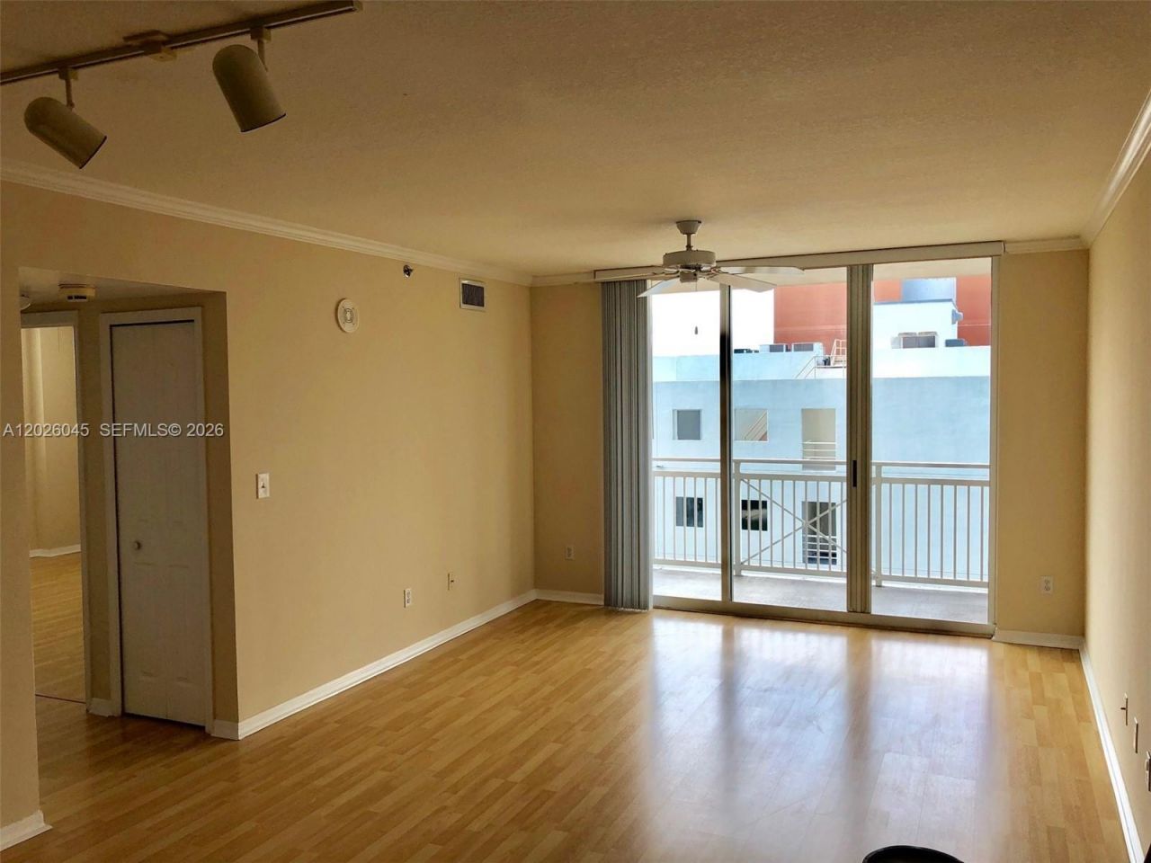 2665 SW 37th Ave , Unit 814, Miami, FL 33133 Photo