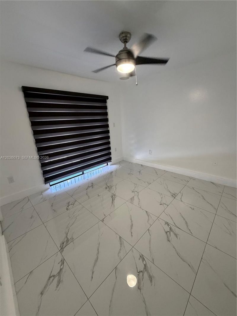 8430 NW 8th St, Unit B11, Miami, FL 33126 Photo