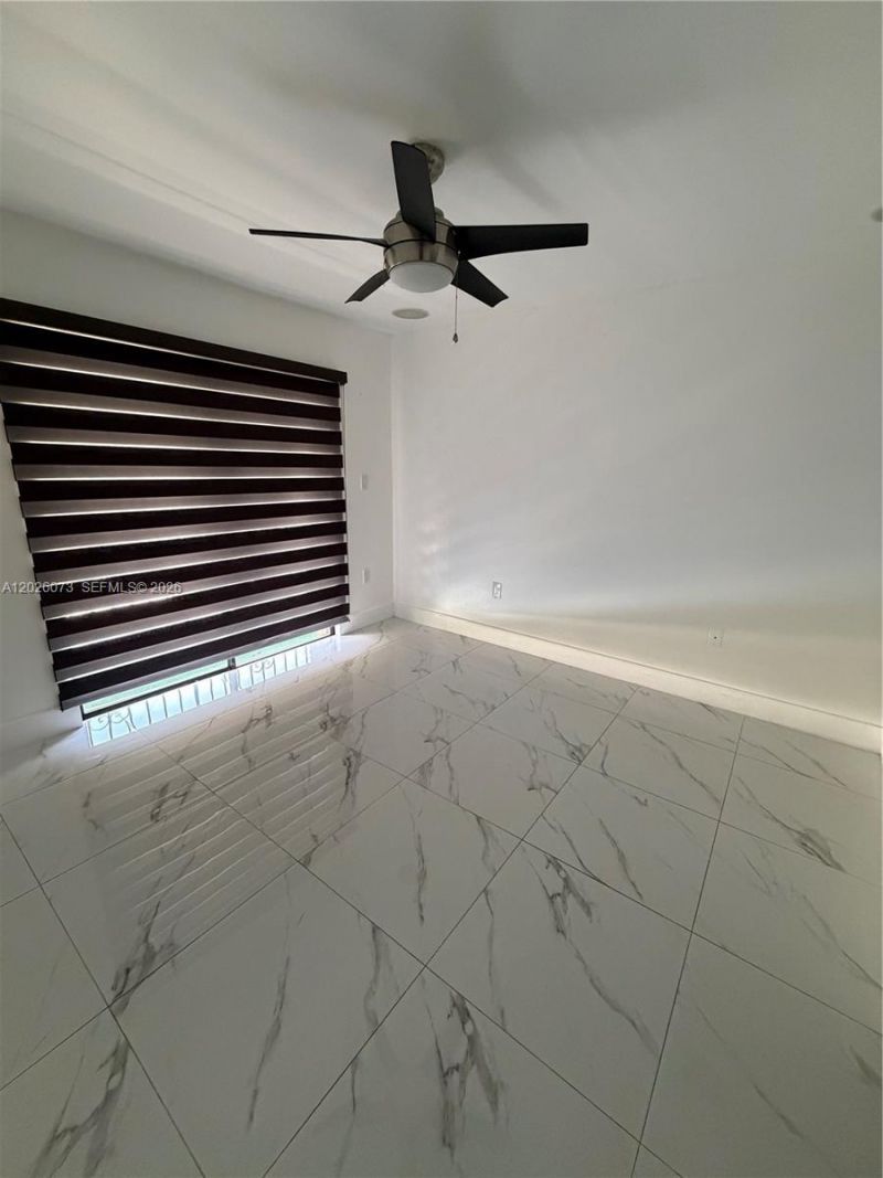 8430 NW 8th St, Unit B11, Miami, FL 33126 Photo