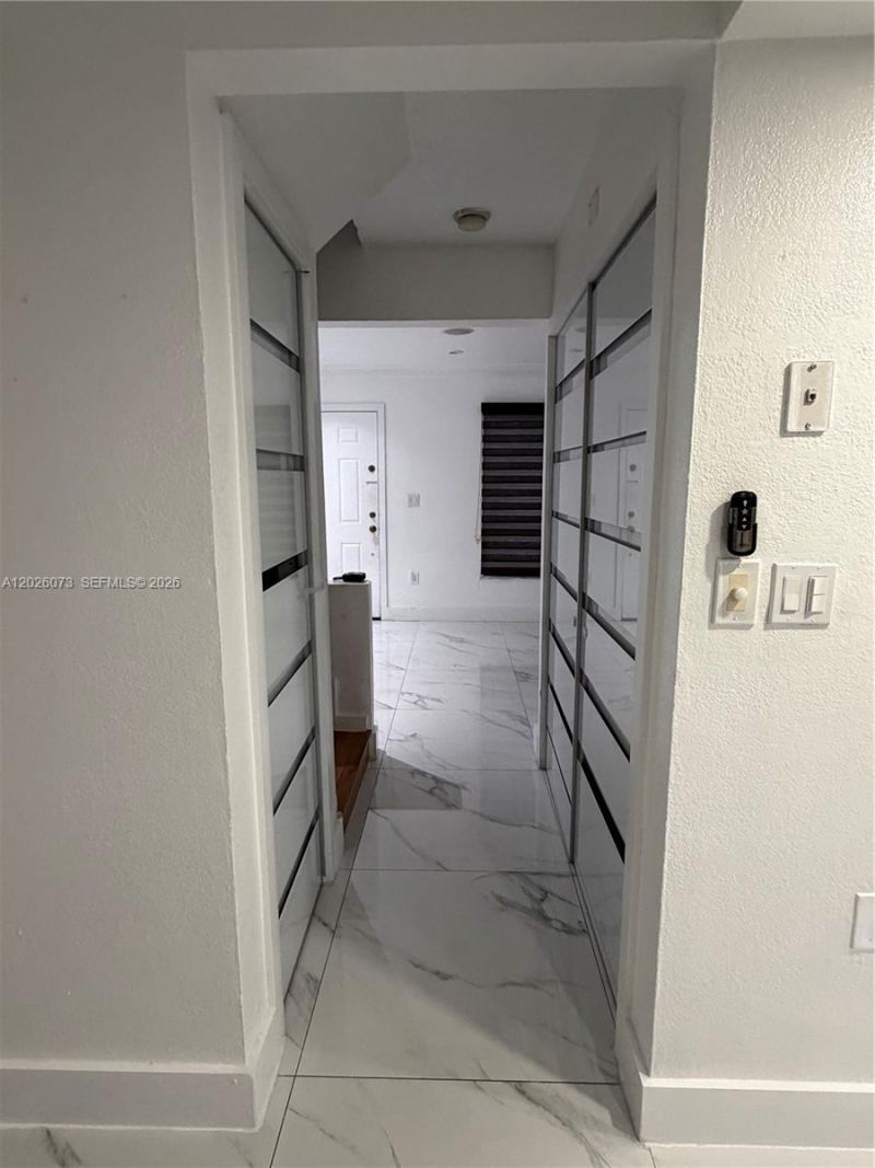 8430 NW 8th St, Unit B11, Miami, FL 33126 Photo
