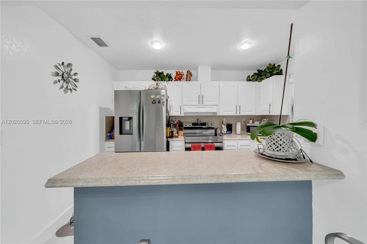 5835 SW 144th Cir Pl, Miami, FL 33183 Photo