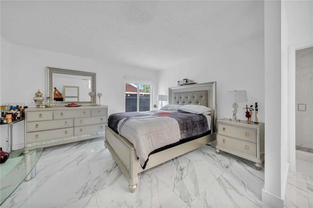 5835 SW 144th Cir Pl, Miami, FL 33183 Photo