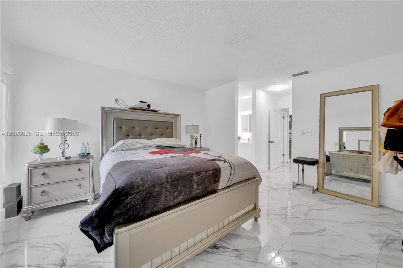 5835 SW 144th Cir Pl, Miami, FL 33183 Photo