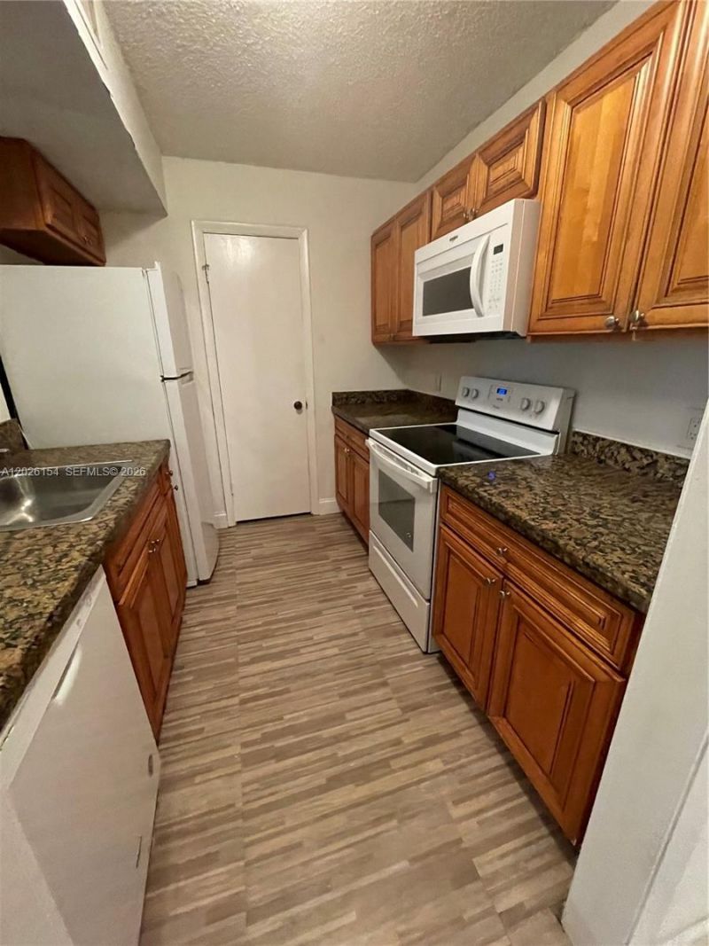 4261 W Mcnab Rd , Unit 15, Pompano Beach, FL 33069 Photo