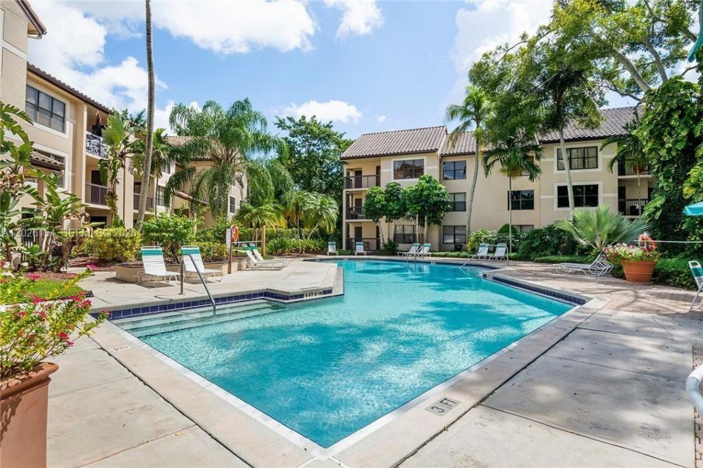 4261 W Mcnab Rd , Unit 15, Pompano Beach, FL 33069 Photo