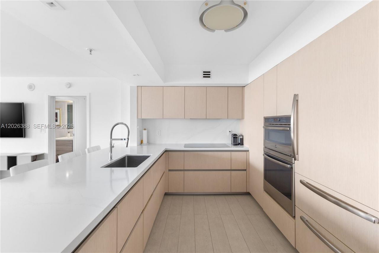 1800 Sunset Harbour , Unit 1612, Miami Beach, FL 33139 Photo