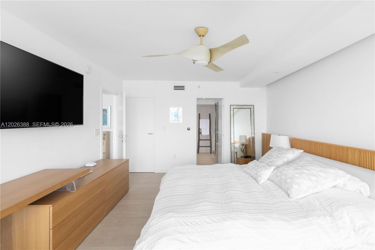 1800 Sunset Harbour , Unit 1612, Miami Beach, FL 33139 Photo